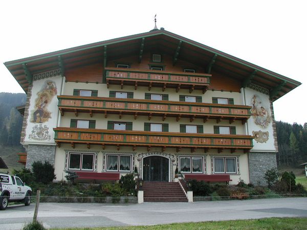 Taxerhof front